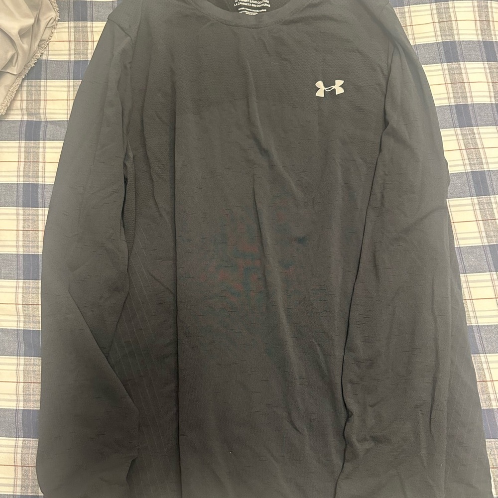 Under Armour Men's Dark Gray Long Sleeve Tee